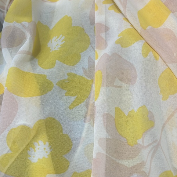 Cabi Sleeveless Flowy Top - Picture 6 of 7